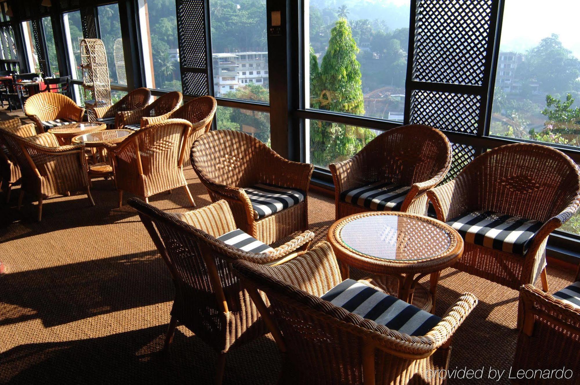 Hotel Hilltop Kandy Restaurant foto